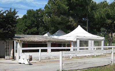 clubhouse / restaurant